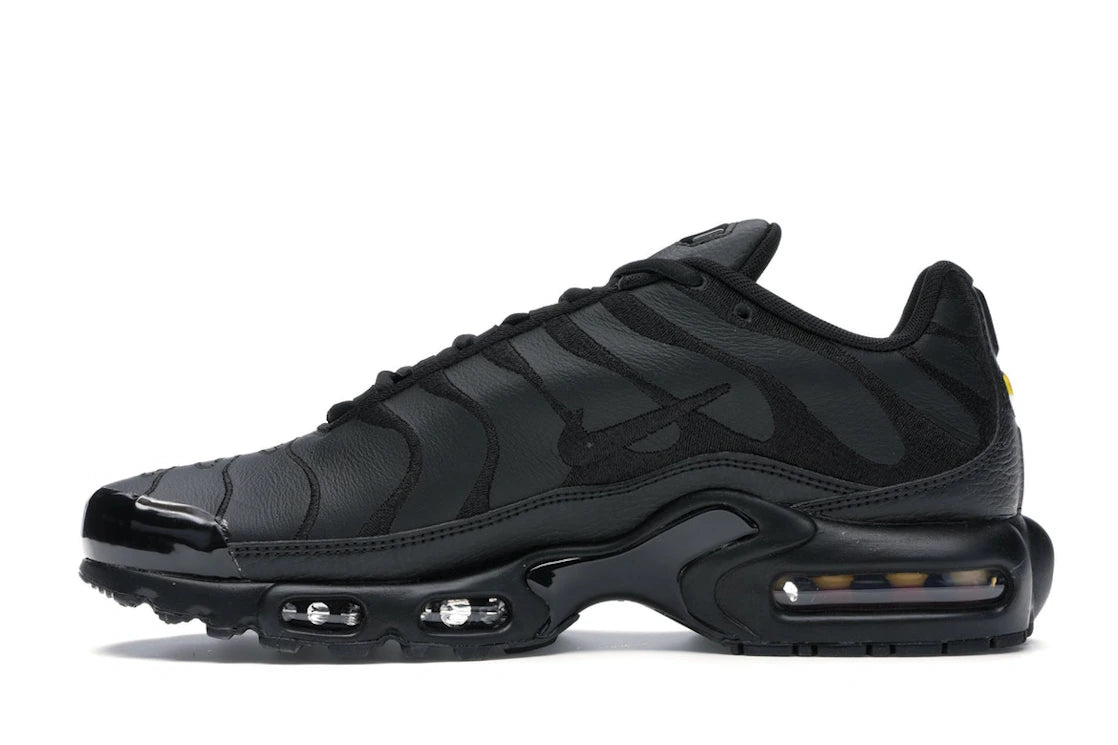Nike Air Max Plus Triple Black Leather
